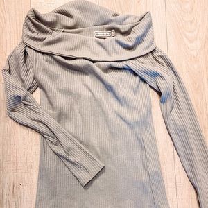 Abercrombie and Fitch Ribbed Sweater